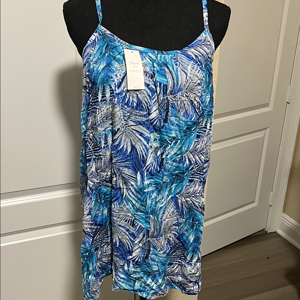 Blue and White Leaf Print top